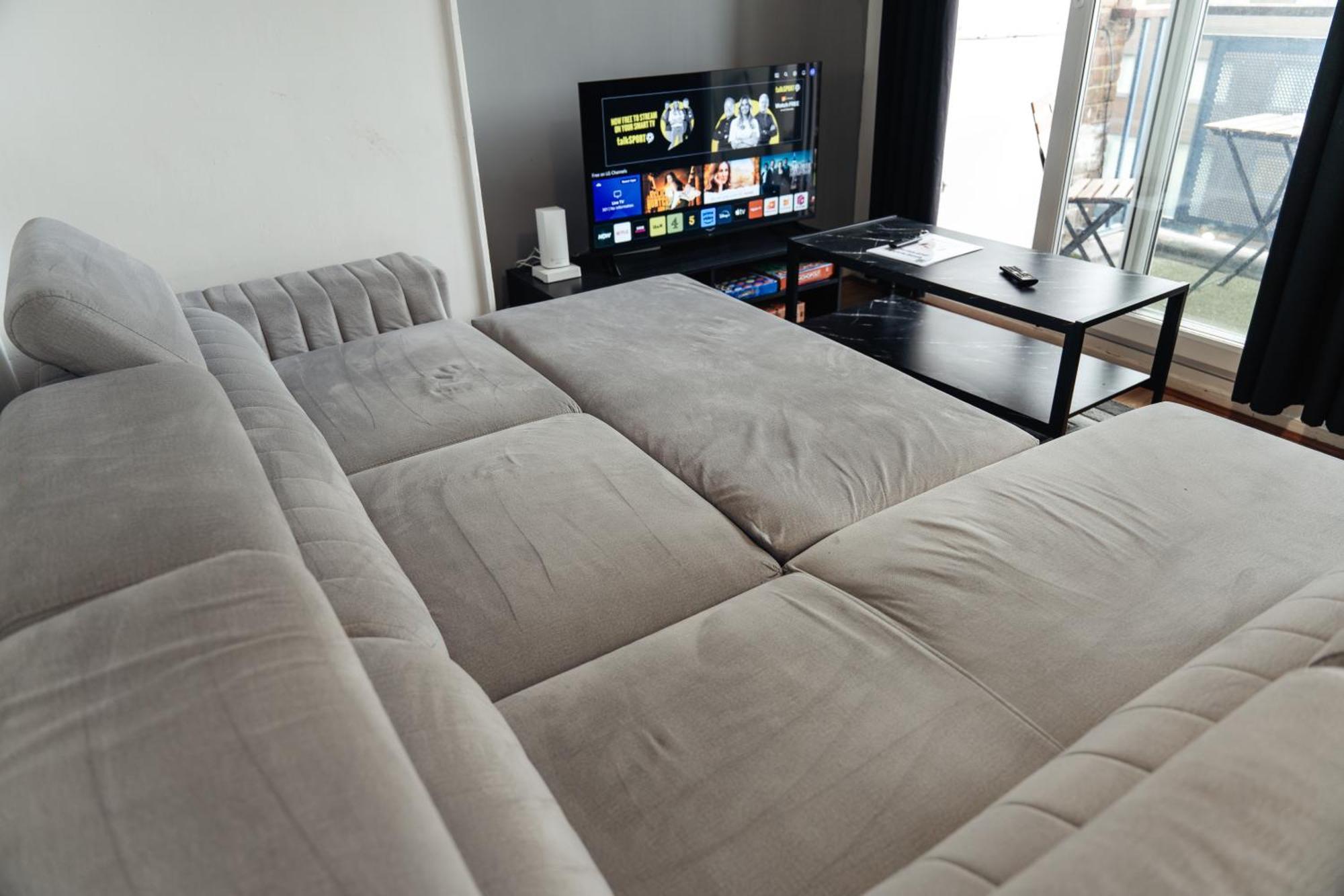 Shard View 2 Bed Entire Flat Apartment Londra Exterior foto
