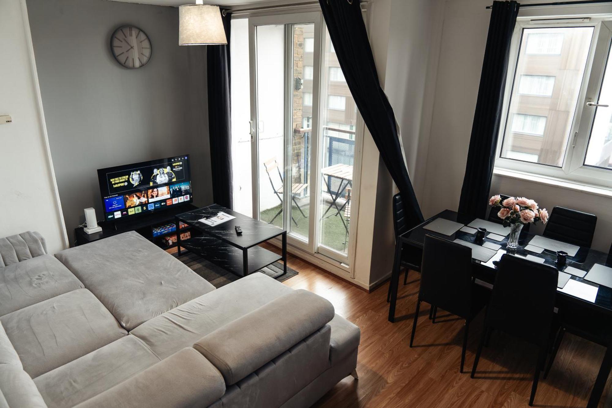 Shard View 2 Bed Entire Flat Apartment Londra Exterior foto