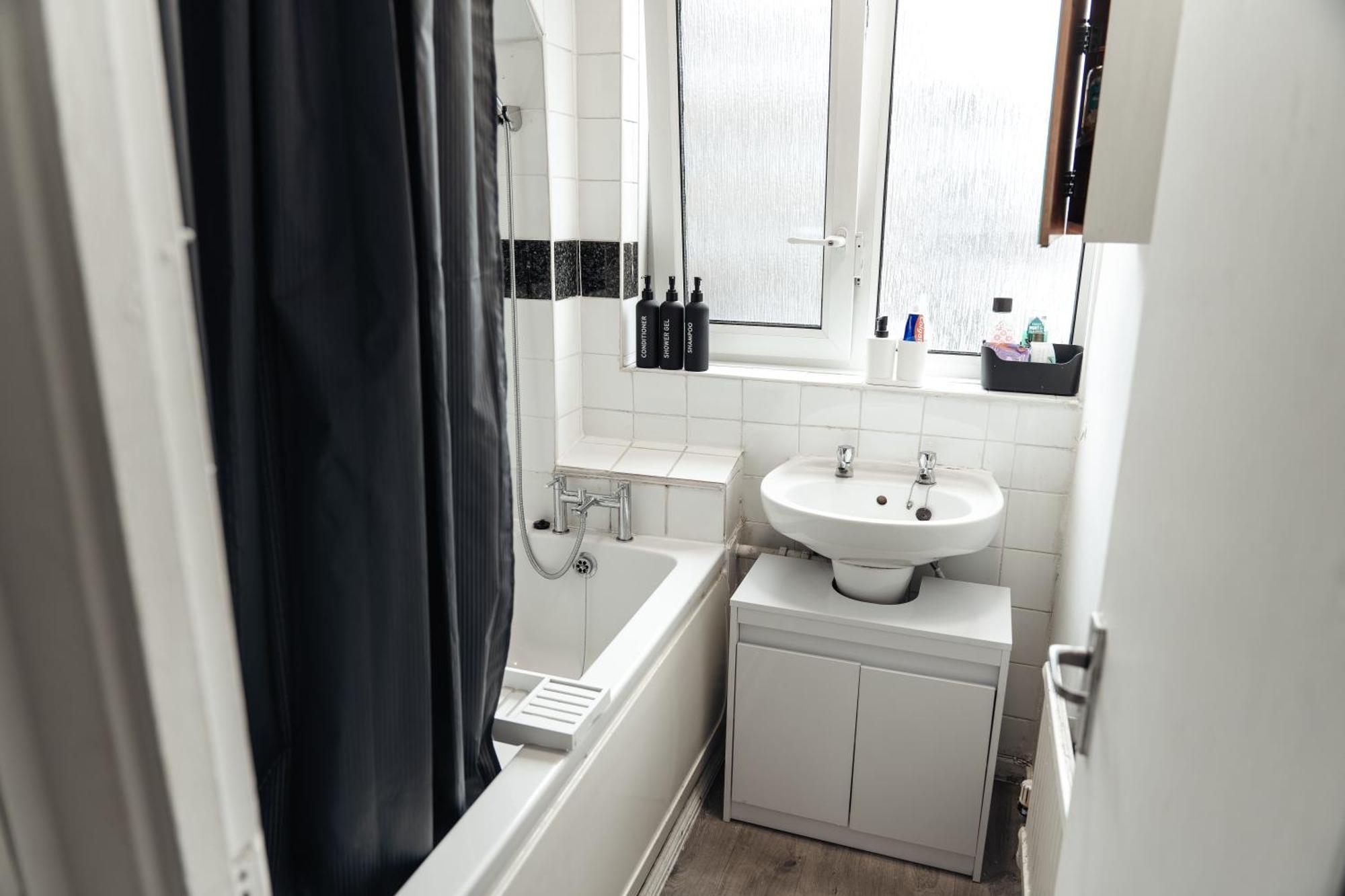 Shard View 2 Bed Entire Flat Apartment Londra Exterior foto
